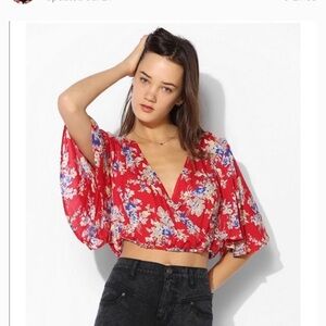BRAND NEW WITH TAGS Kimchi Blue Red Floral Crop Top